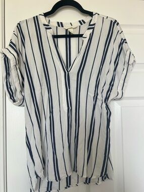 H&M White Top with Navy Vertical Stripes